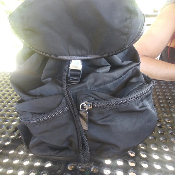 Prada - Picture 7 of 8